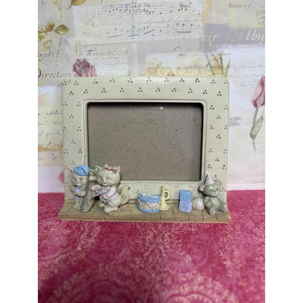 Burnes of Boston Child’s Picture Frame.‎ Ceramic, Kittens,Teddy, etc.